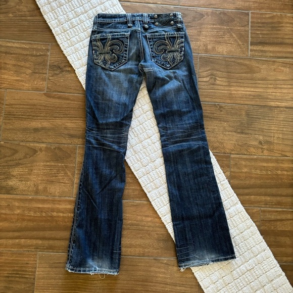 Miss Me jeans Size 26 33” inseam - Picture 2 of 12